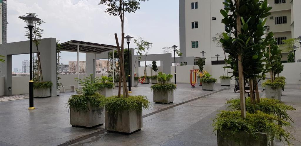 Strait Garden Suites X Ace Pro @ George Town Jelutong Eksteriør billede