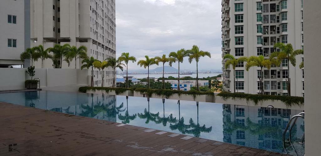 Strait Garden Suites X Ace Pro @ George Town Jelutong Eksteriør billede