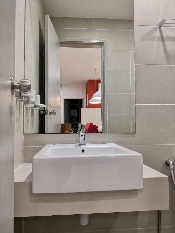 Strait Garden Suites X Ace Pro @ George Town Jelutong Eksteriør billede
